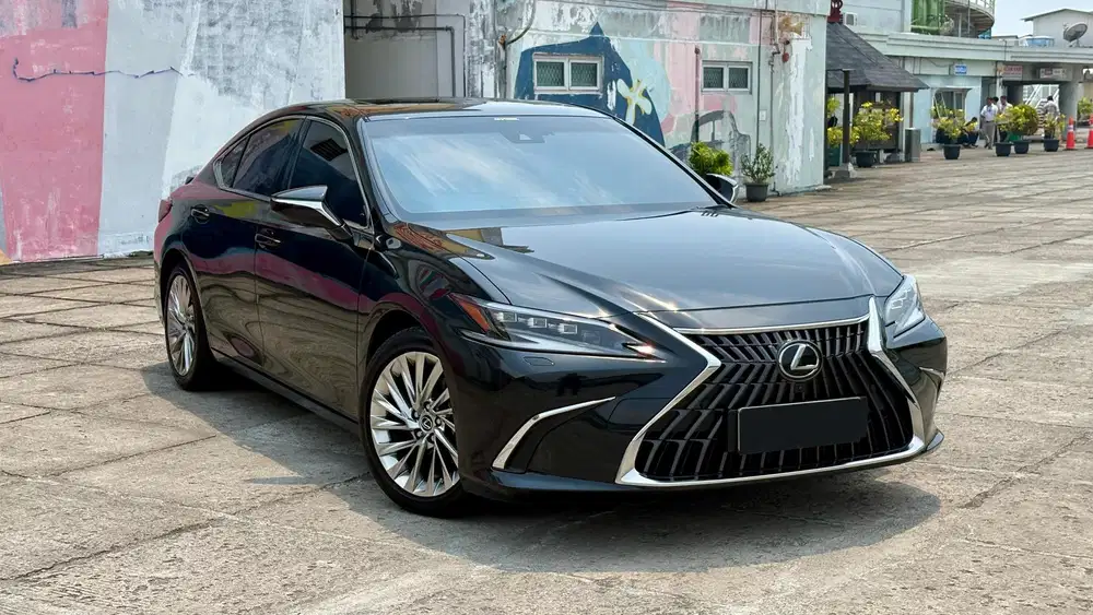 [KM 19.000AN]LEXUS ES300H HYBRID ULTRA LUXURY TSS 2023 LIKE NEW