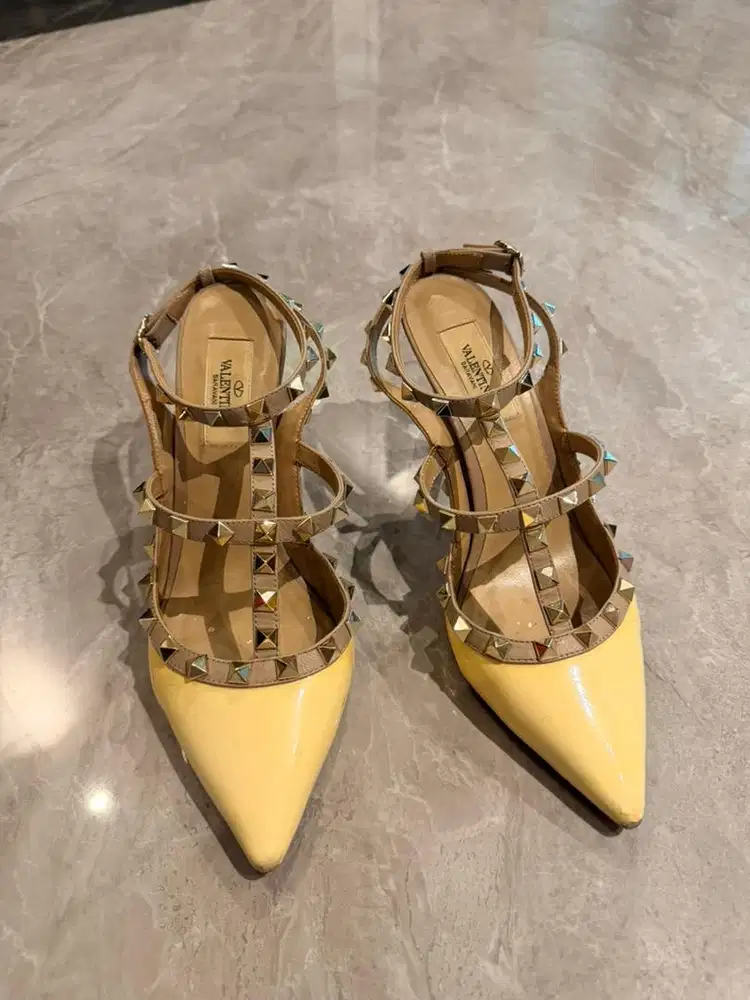sepatu valentino rockstud 38 heels 9 cm