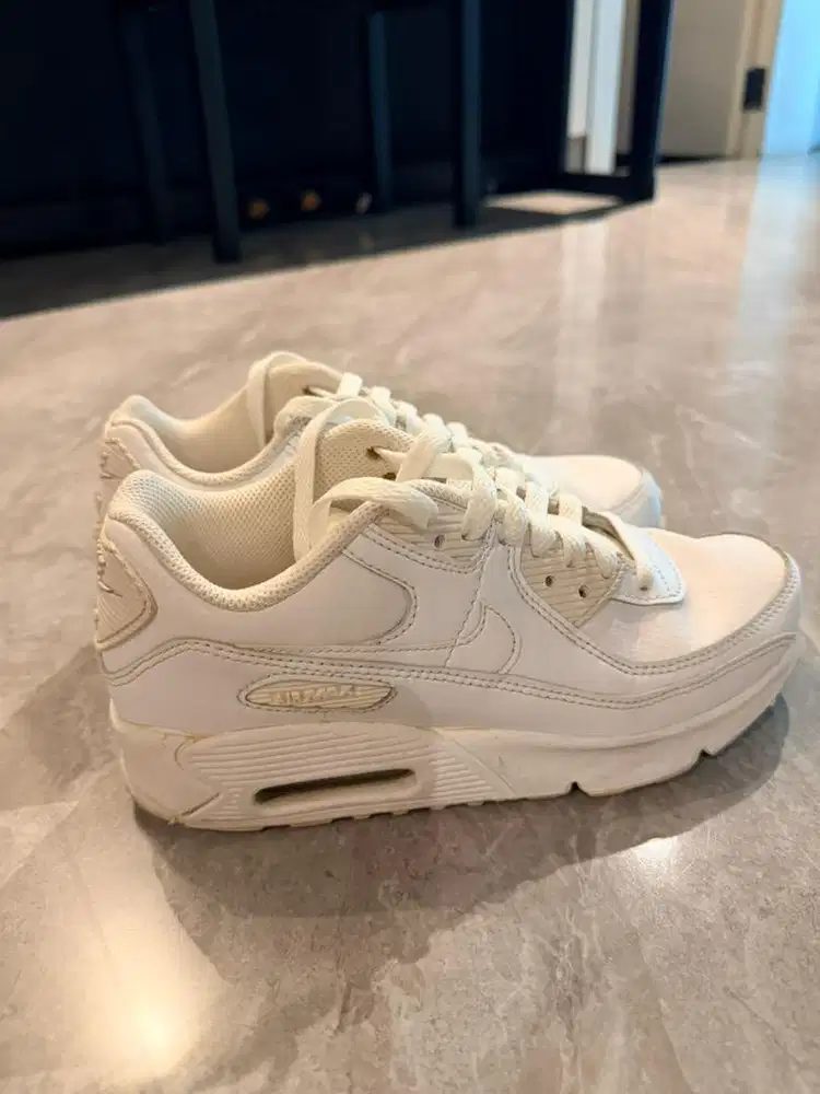 sepatu nike air max wanita white size 37.5