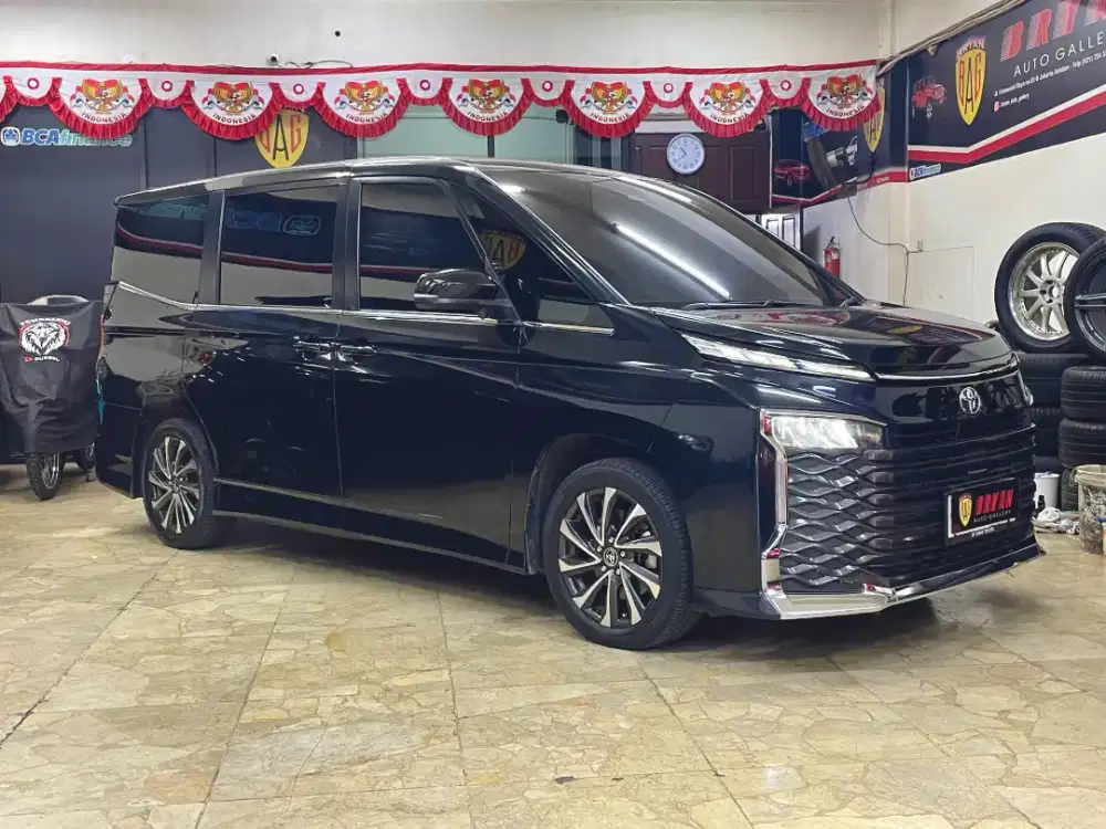 TDP30JT TOYOTA VOXY TSS 2023 GOOD CONDITION