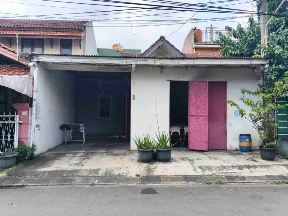 Dijual rumah di perumahan duta bintaro cocok buat tempat tinggal dan usaha.