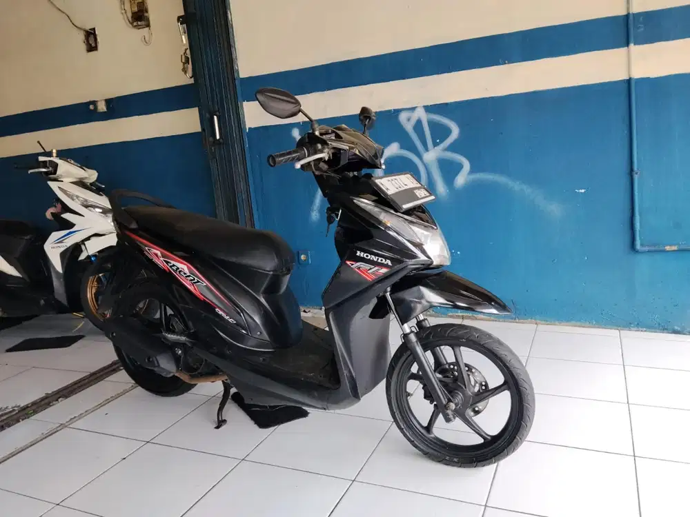 jual honda beat fi pajak hidup 2012 super mulus