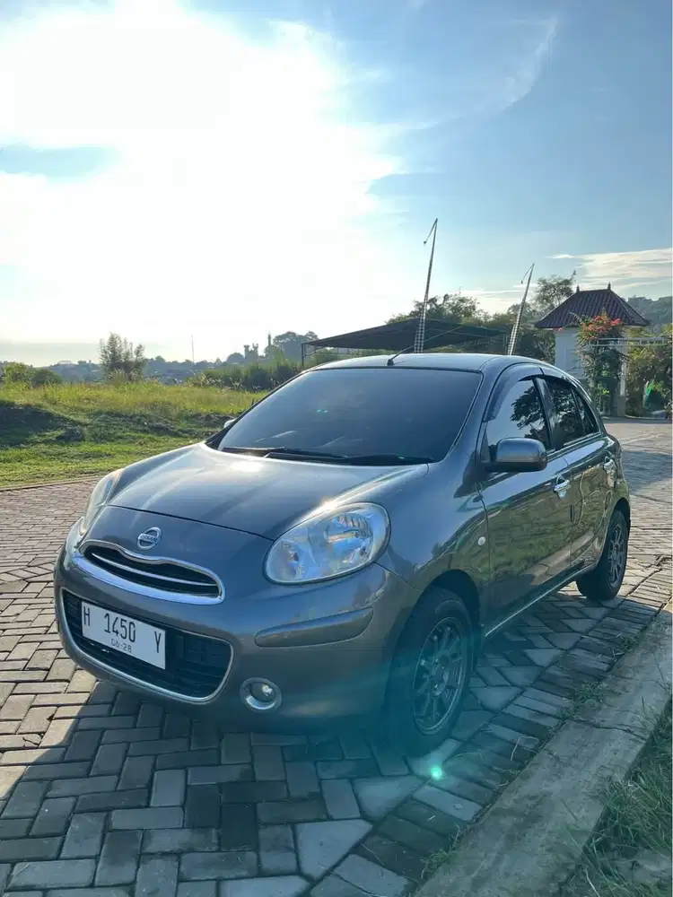 Nissan March 2013 Bensin