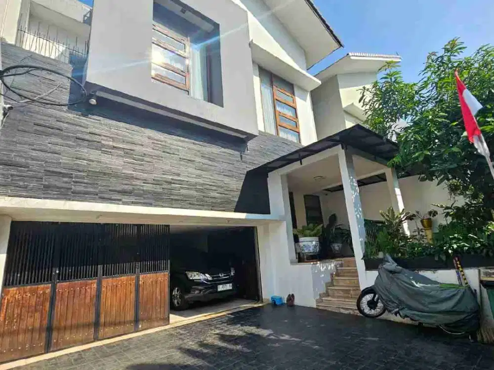 RUMAH PRIME AREA CILANDAK BELAKANG CITOS JAKARTA SELATAN