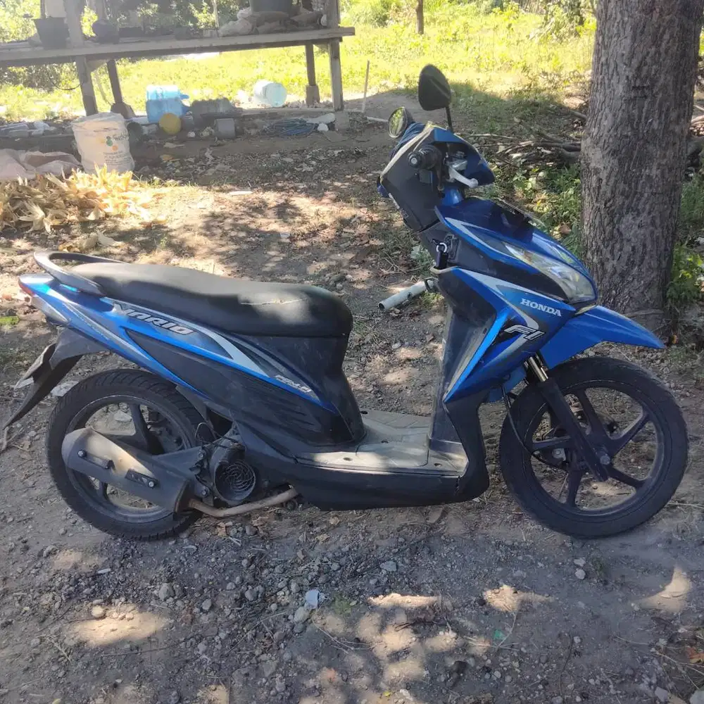 Di jual honda vario tahun 2015