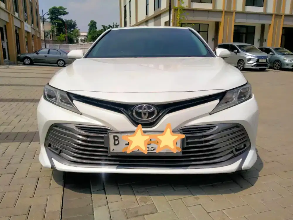 Toyota Camry V AT 2020 Good Condition