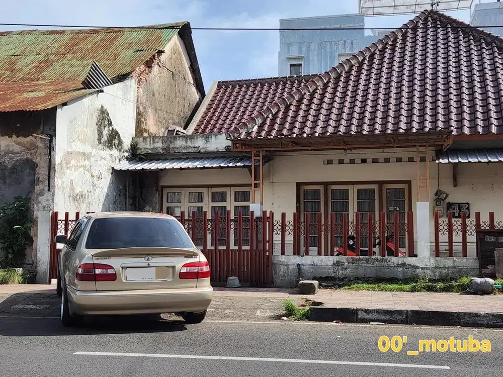 Toyota  corolla altis