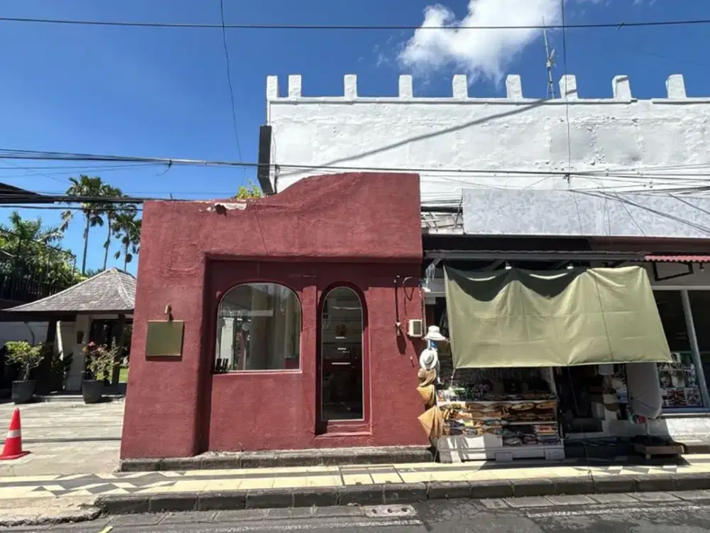 Ruko Premium 1 Lantai Lokasi Strategis Disewakan, di Seminyak Area