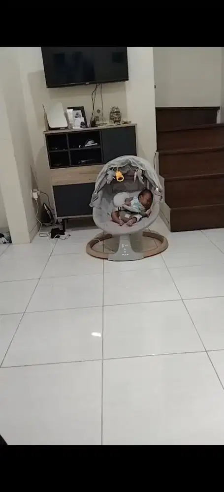 Baouncer sugar baby hug me electric