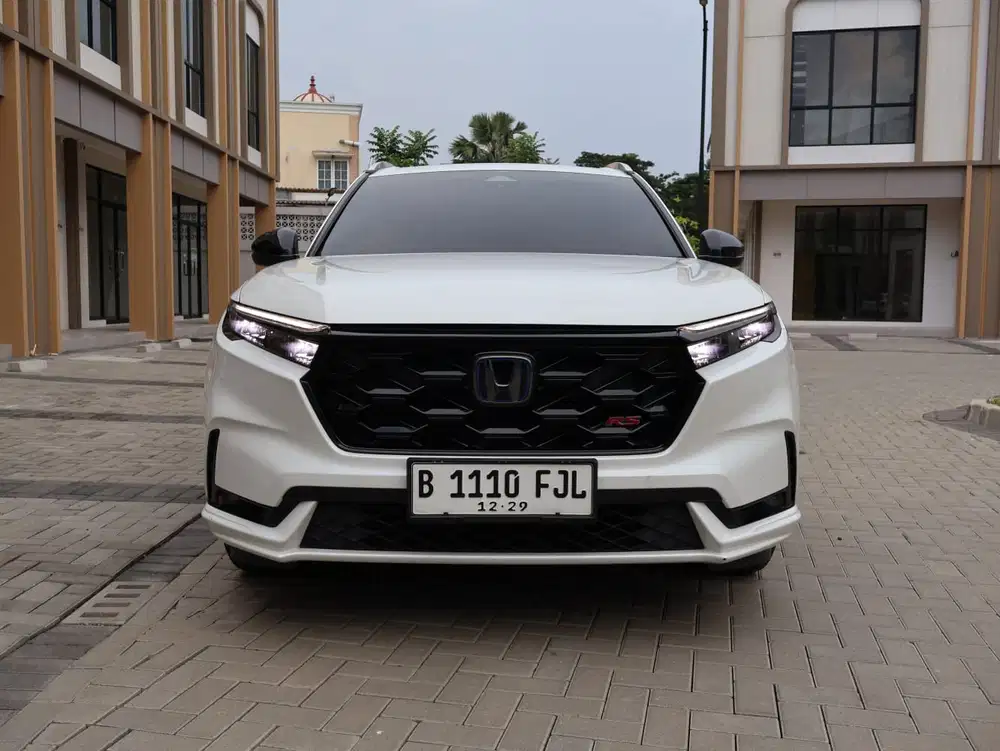 Honda CR-V RS hybrid at matik thn 2024 Bensin