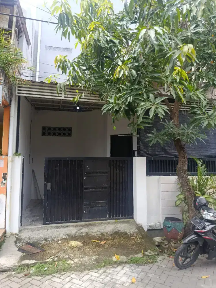di jual rumah surabaya barat