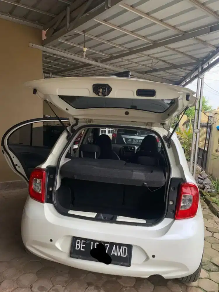 Nissan March matic 2015