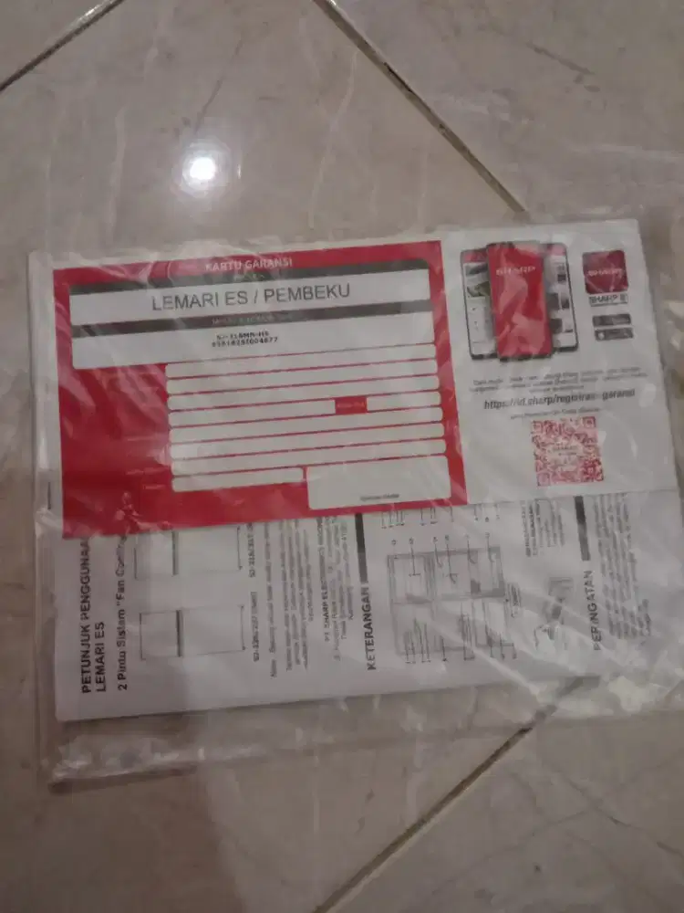 Kulkas merek sharp & speaker merek polytron