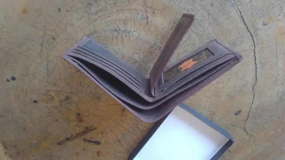 Dompet full kulit model klasik