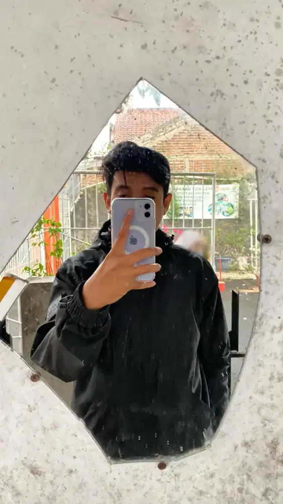 Mencari pekerjaan apa saja