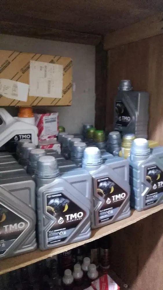 Oli mesin&sperpat lainya