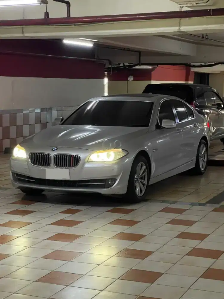 BMW 523i 2011, Pribadi, sangat terawat No Malfunction, siap pakai