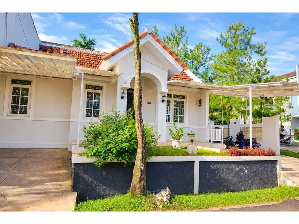 DISEWA RUMAH TAHUNAN BAGUS SIAP HUNI HOEK DI PASADENA SENTUL CITY SSR1028