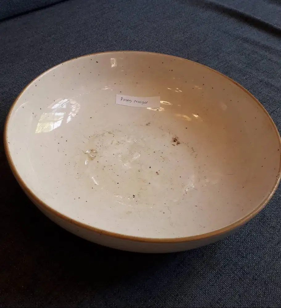 piring makan (piring nasi goreng)