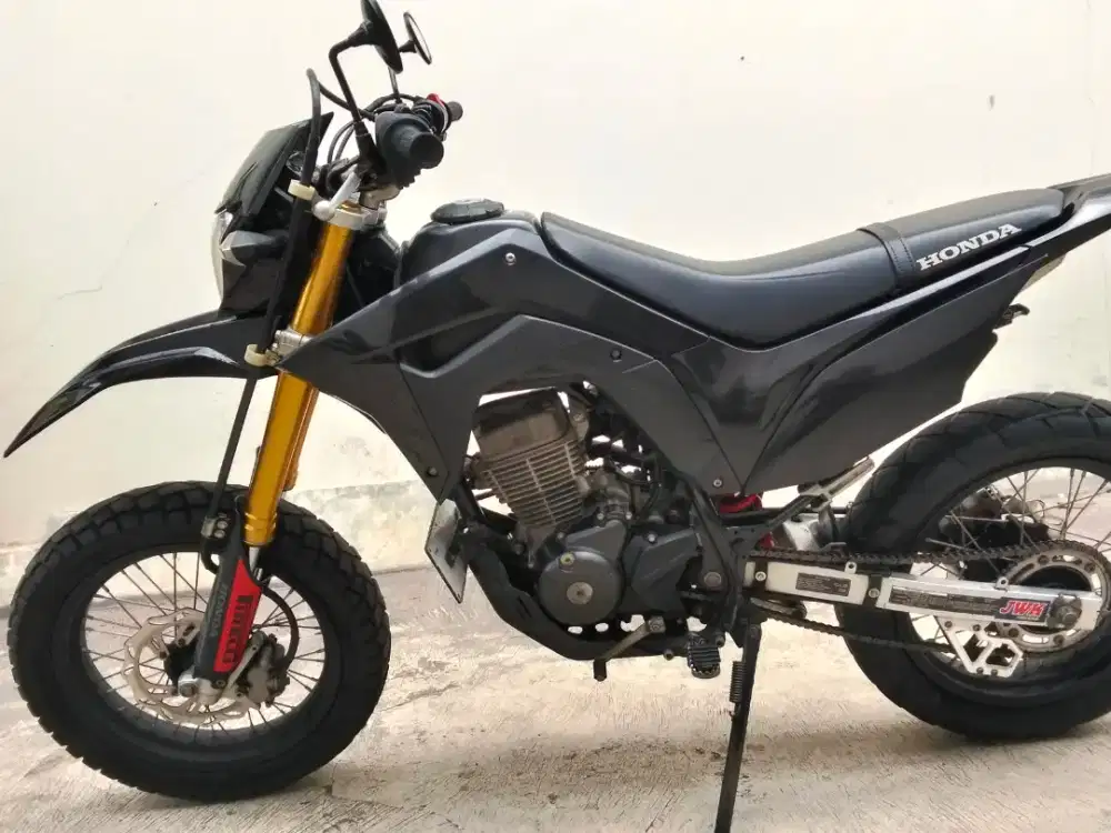 HONDA CRF 150 TAHUN 2019 PAJAK HIDUP LOW KM