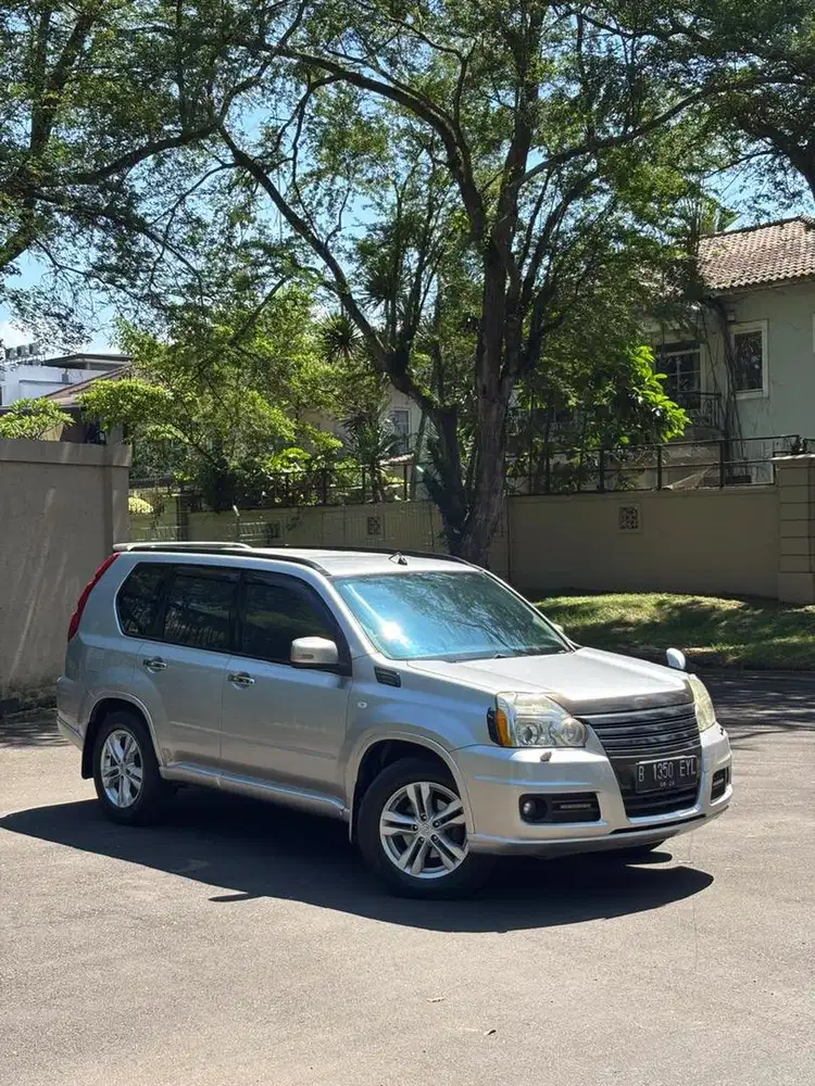 Jual cepat xtrail 2.5 st autech 2011 matic