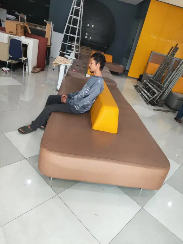 Sofa leter L  panjang:275cm Kaki besi kokoh, bekas, bagus, siap Pakai