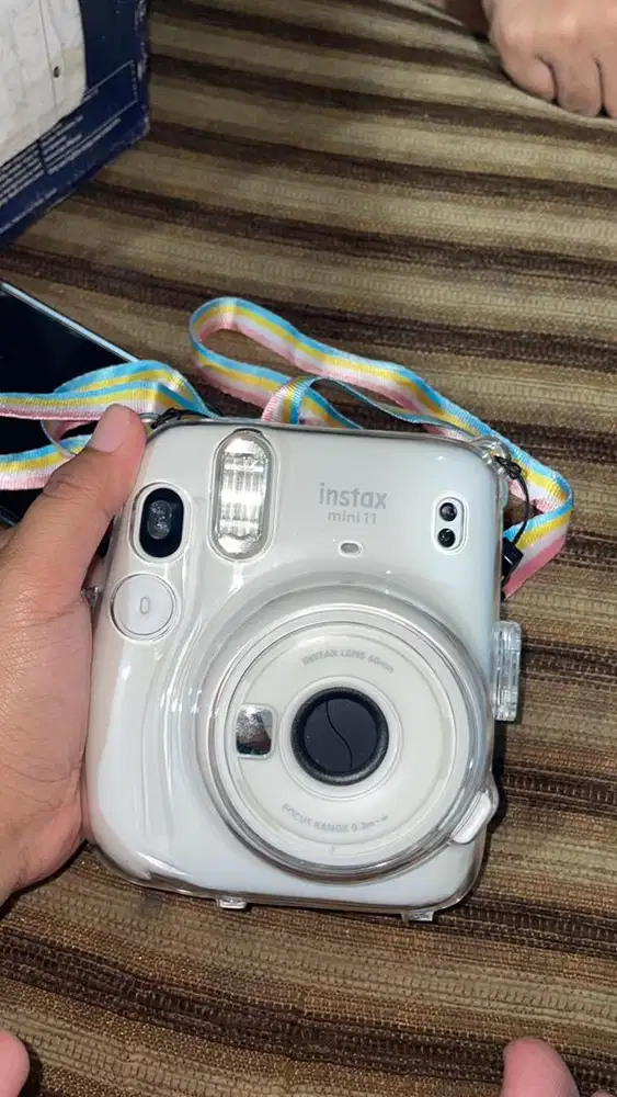 Kamera Instax mini 11