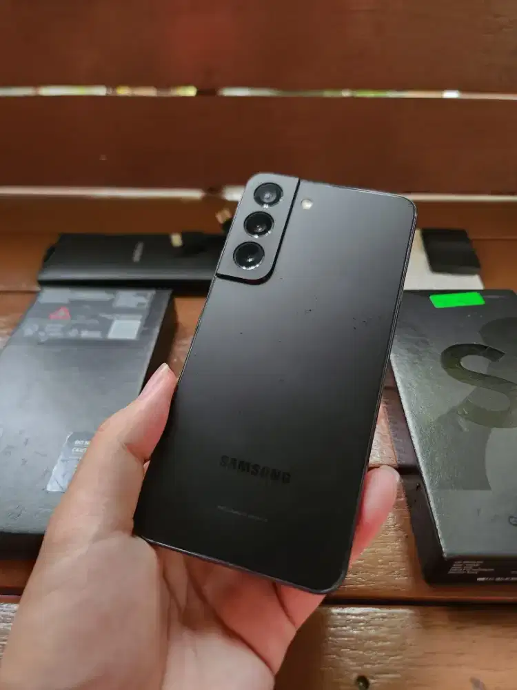 Samsung S22 8/256GB Fullset SEIN Indonesia