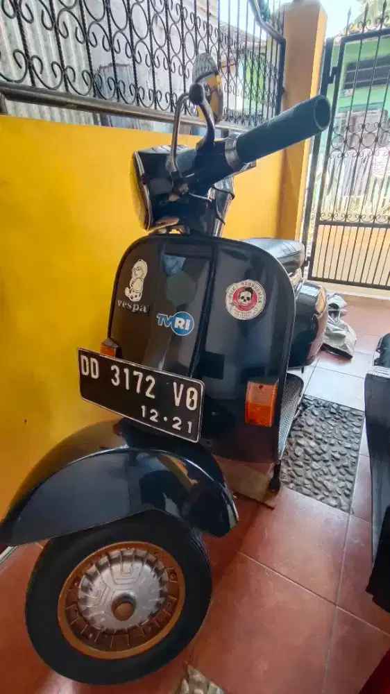 vespa exclusive 2 tahun 2001