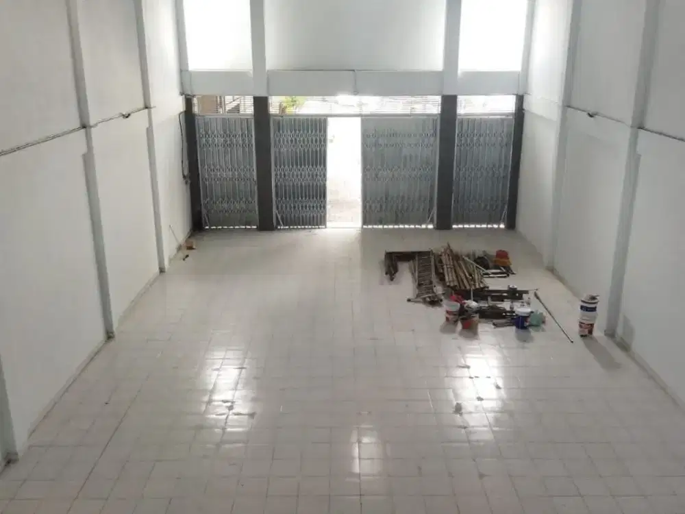 Disewakan kantor gudang tempat usaha arah Sanur Bali Lokasi by pass Pesanggaran, Densel