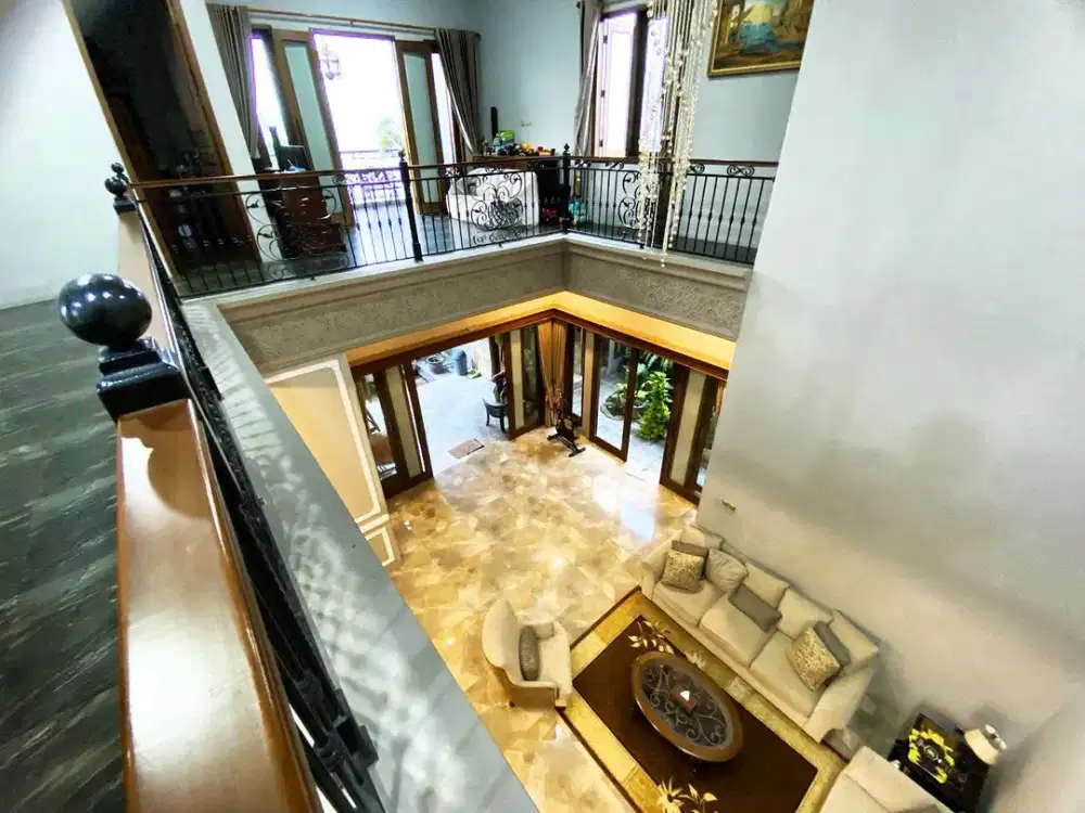 Rumah mewah dawung wetan serengan solo bonus furnish komplit