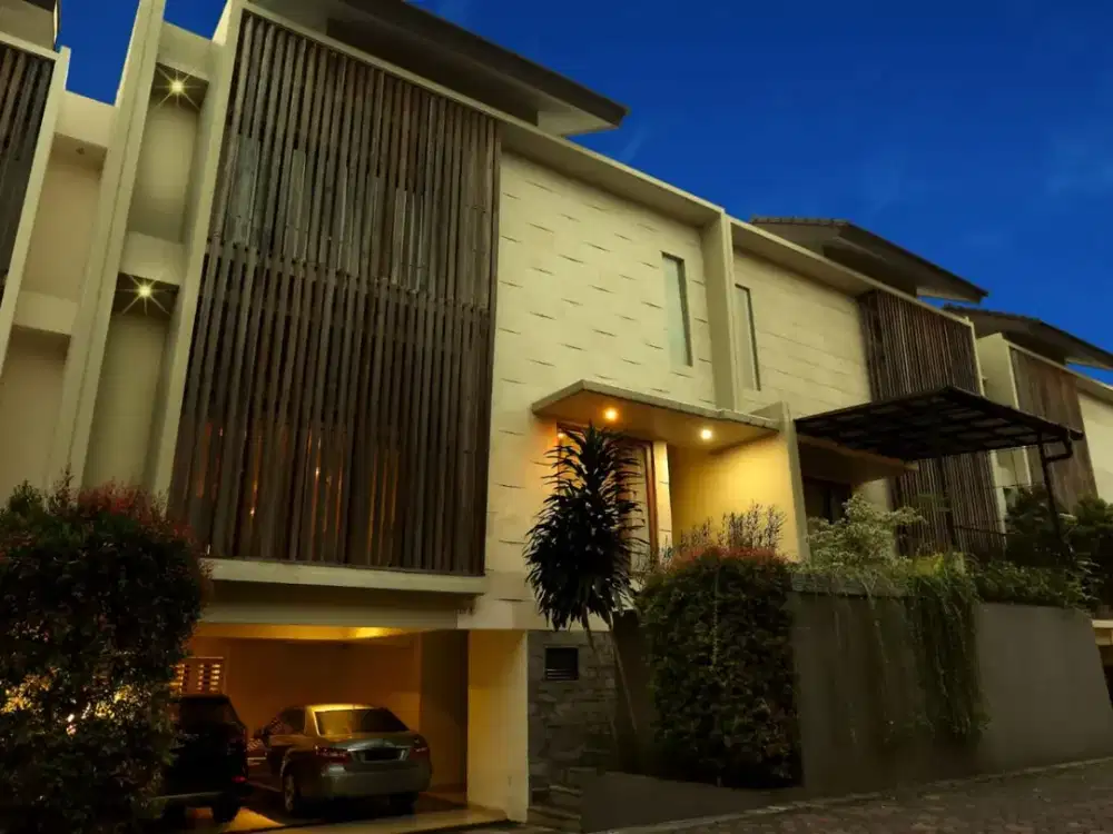 Rumah Bagus Elegan Dalam Townhouse Exclusive Strategis Di Kemang  Jakarta Selatan Full Furnished