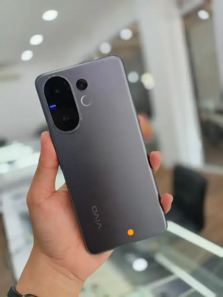 VIVO V60 5G RAM 8/256 GB