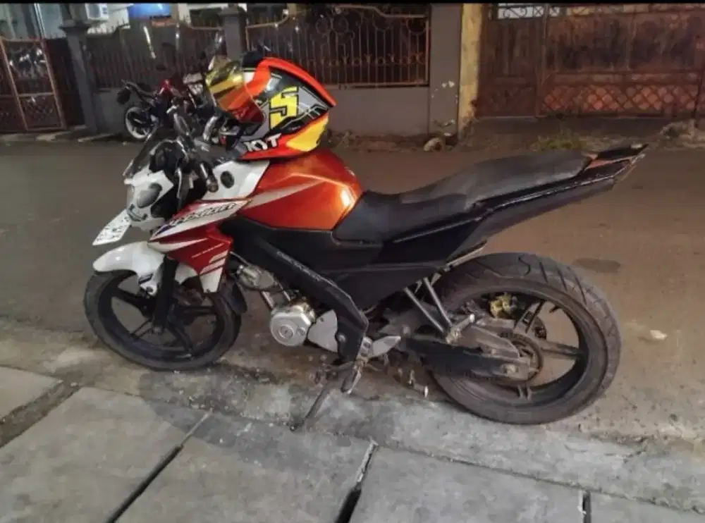 Jual cepat Vixion 2014