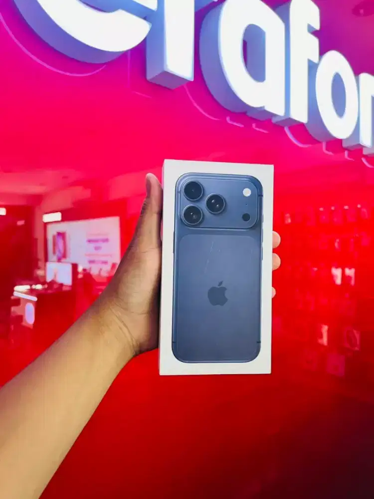 IPHONE 17 PRO DEEP BLUE