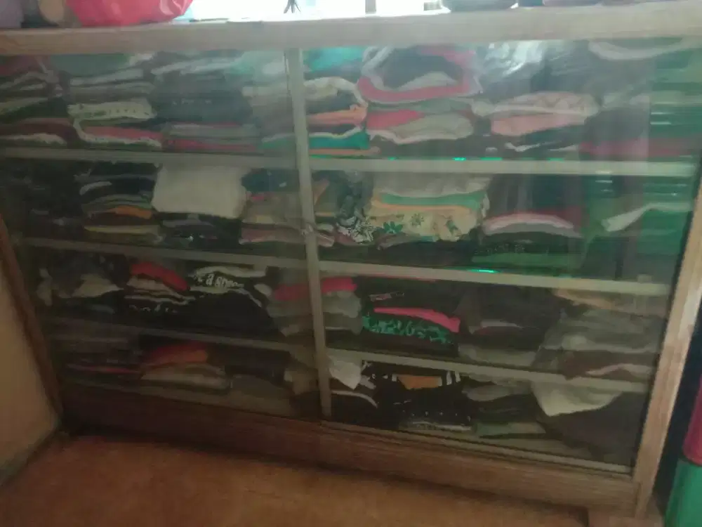 Etalase 1.5m utk usaha