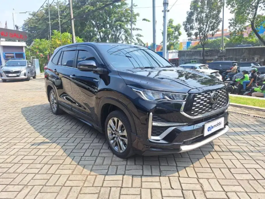 DP MURAH Toyota Kijang Innova 2.0 Zenix Q HV CVT TSS AT CUFCB