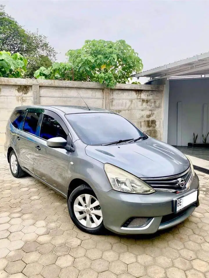 Nissan Grand Livina 2014 Nego / TT