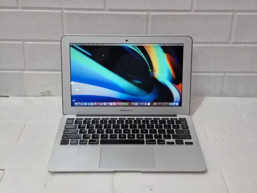 Macbook Air ( 11 inch, Early 2014 )