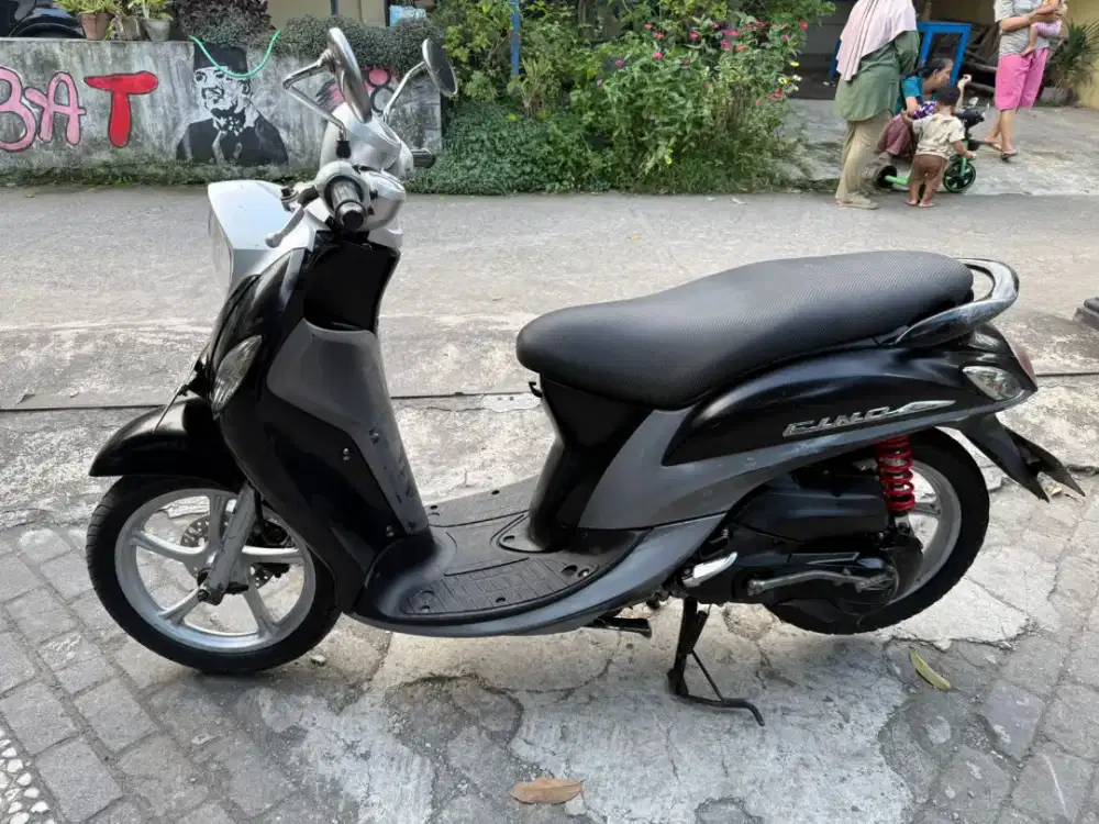 Fino injeksi THN 2015 plat B Jakarta