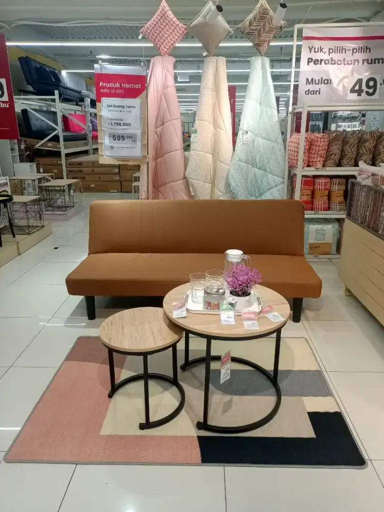 Set ruang tamu sofa dan meja