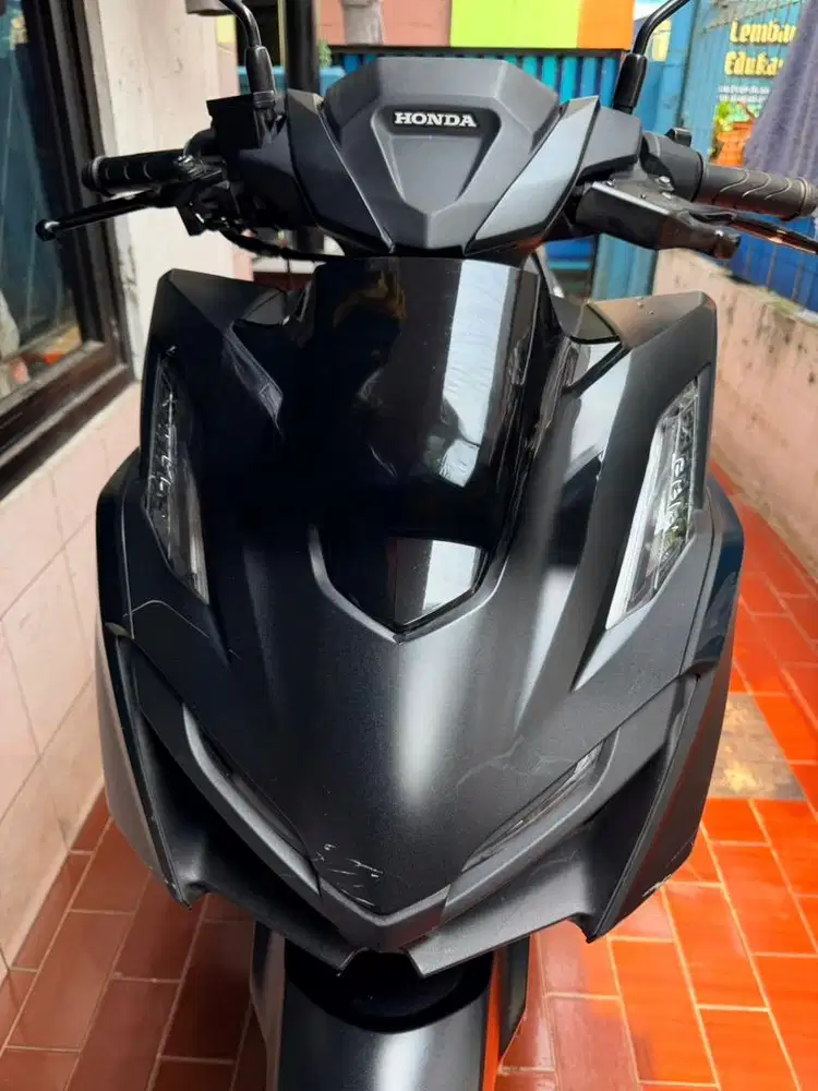 Vario 160 CBS Hitam
