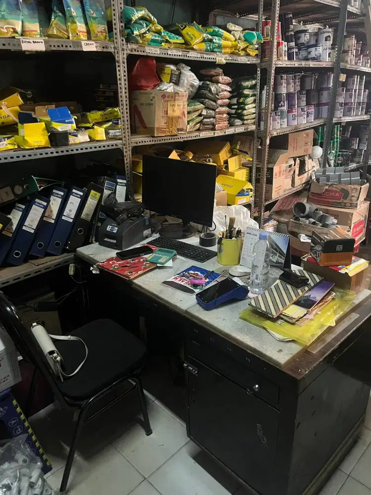 Lowongan Pelayan Toko Material ( WANITA )