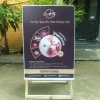 Pesan online jagrak kayu banner segitiga murah kuliner es teh coklat