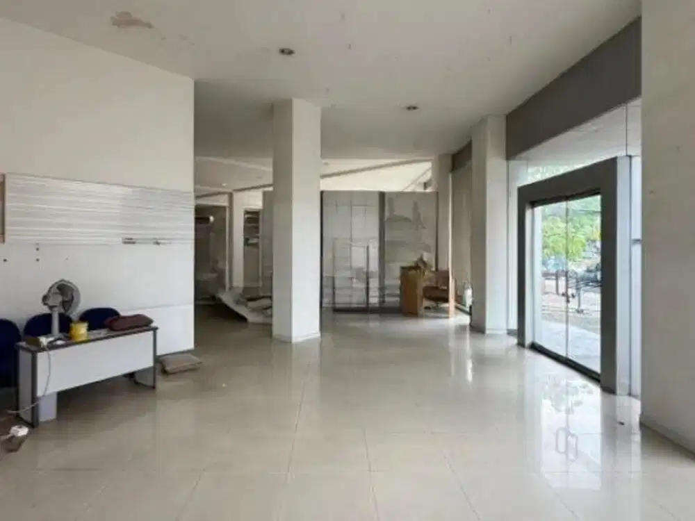 Eks Showroom Gunung Sahari 3 Lantai