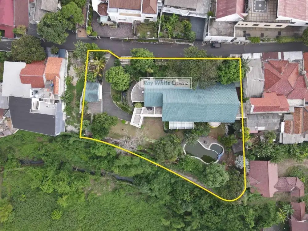 Rumah Luas 3.059 M² Lengkap Private Pool di Lebak Bulus Lokasi Premium