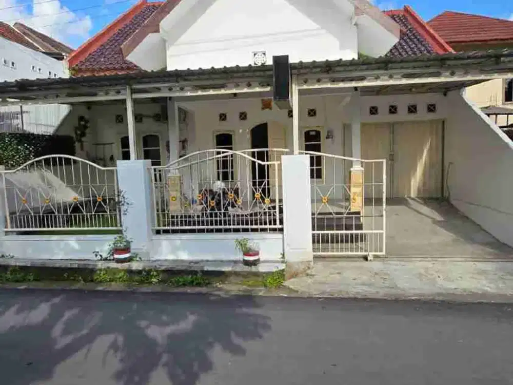 RUMAH STRATEGIS MURAH DEKAT JL KALIURANG KM 10 SARDONOHARJO NGAGLIK SLEMAN YOGYA