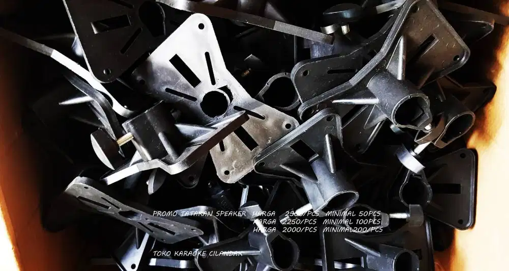 tatakan stand speaker