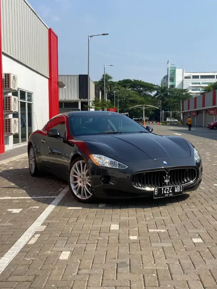 Maserati Gran Turismo S 4.7 At 2009