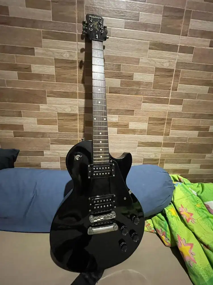 Dijual Gitar Elektrik Ephiphone Les Paul Model Studi Black